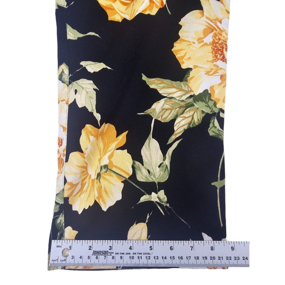 St. John Sport Rose Floral Capri Pants Size 12 Black Yellow - Picture 6 of 11